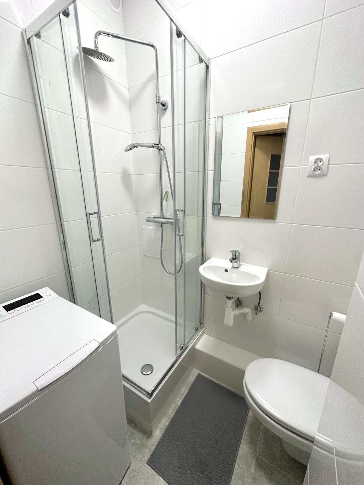 Mmrent Spring Room Гданск Екстериор снимка
